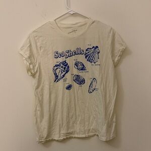 Universal Thread Cream T-Shirt with Blue Sea Shells Graphic
